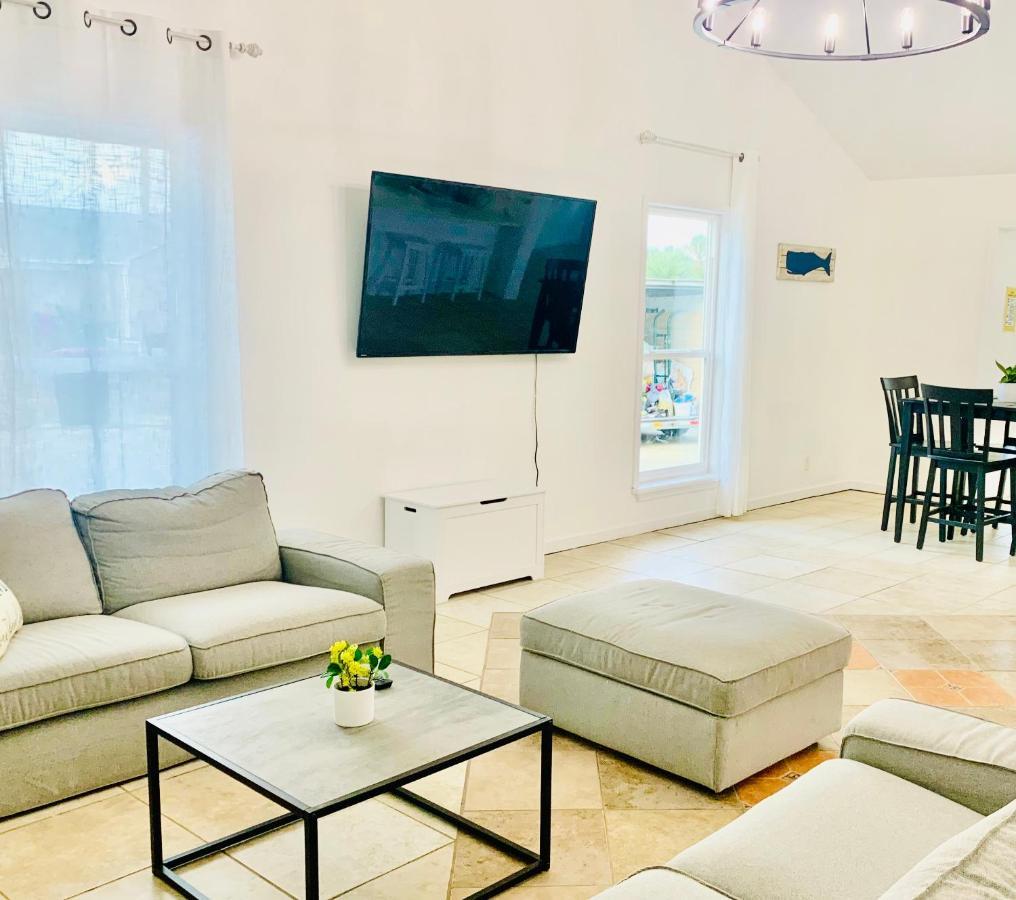 Sea Salt Vacation Home, Private Pool - Walk To Beach Панама Сити Бийч Екстериор снимка