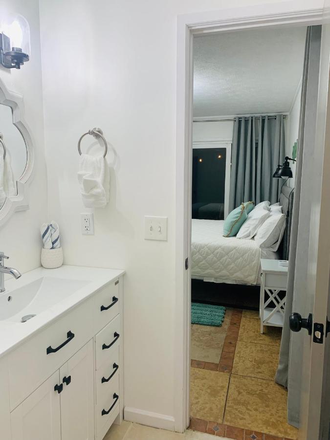 Sea Salt Vacation Home, Private Pool - Walk To Beach Панама Сити Бийч Екстериор снимка