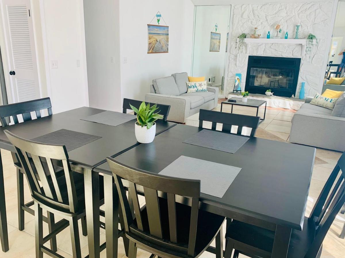 Sea Salt Vacation Home, Private Pool - Walk To Beach Панама Сити Бийч Екстериор снимка